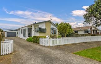 19 Dalwood Grove, Highbury