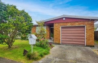 7 Airdrie Avenue, Epuni