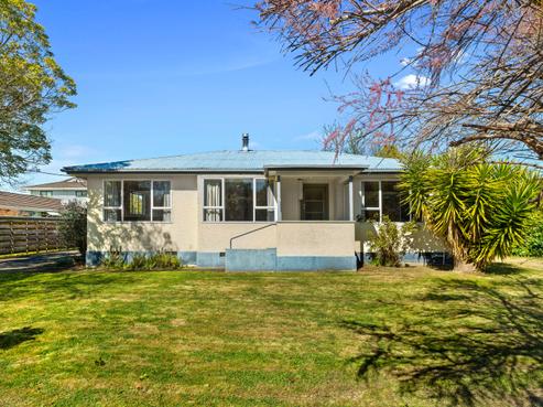 15 Hillcrest Street, Solway