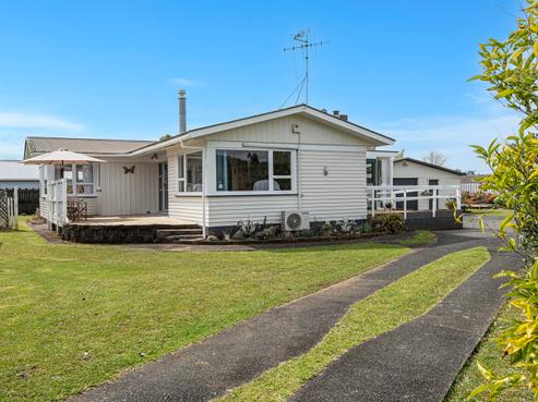 25 Beazley Crescent, Tikipunga