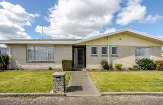 25 McPhee Street, Dannevirke