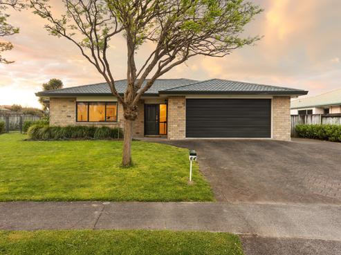 64 Bouverie Crescent, Flagstaff