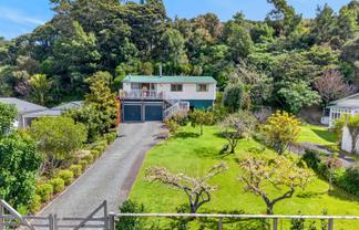 35 Matauwhi Road, Russell