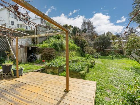 6 Macbeth Street, Caversham
