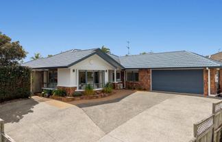 21 Araminta Place, Beachlands