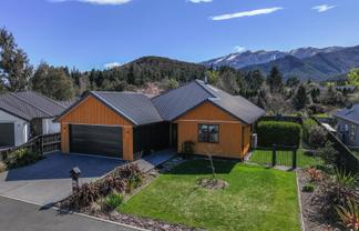 6 Dumblane Way, Hanmer Springs