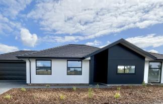 39 Rita Angus Road, Belfast