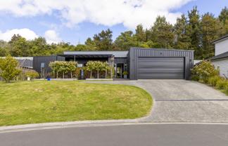 1 Azalea Lane, Waipahihi