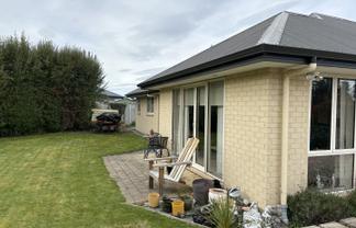 5 Eric Batchelor Place, Waimate