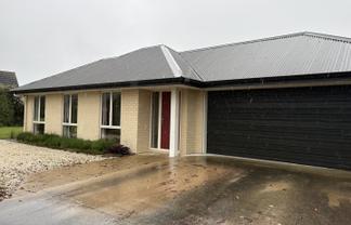 5 Eric Batchelor Place, Waimate