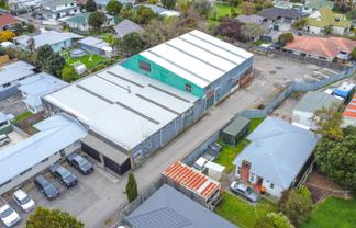 1,130sqm industrial premises on Tremaine Avenue