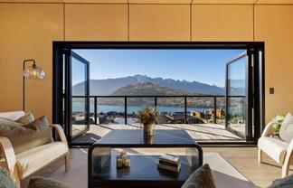 12A St Peters Place, Queenstown