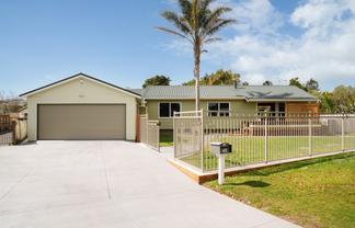 45 Sylvania Drive, Matua