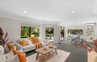 2/155 Centaurus Road, Saint Martins