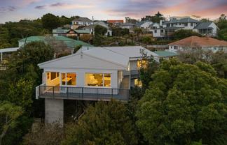 113 Messines Road, Karori