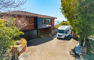 18 Avonbank Place, Atawhai