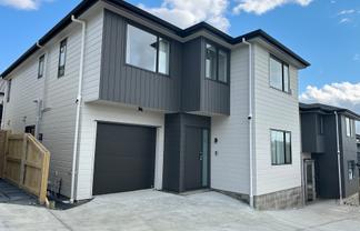 25B Mantra Road, Massey