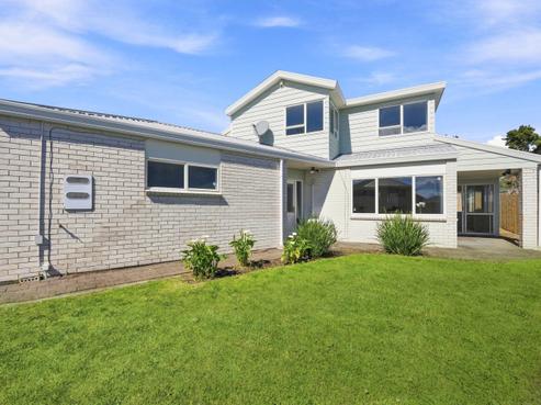 2/249 Richardson Road, Mount Roskill