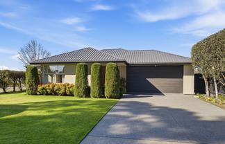 29 Saracen Avenue, Northwood