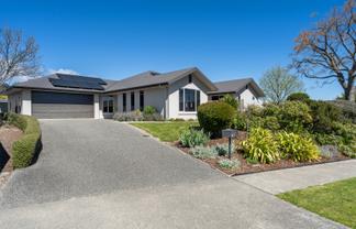 2 Woodstock Place, Stoke