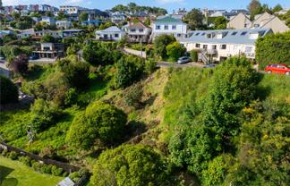 16 Aitken Place, Mornington