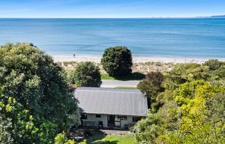 68 Beach Road, Collingwood