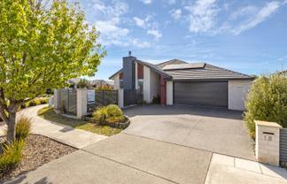 18 Rose Manor Drive, Springlands