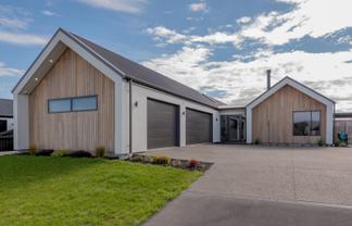 19 Guinevere Drive, Lincoln