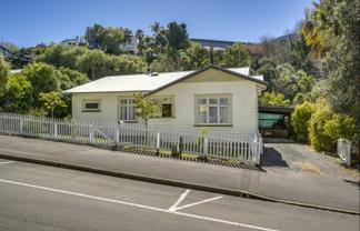 47 Shakespeare Road, Bluff Hill