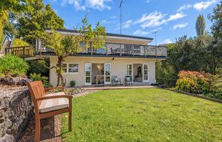16 Montgomery Crescent, Cockle Bay