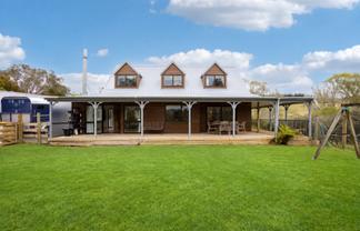 438 Blackbridge Road, Dairy Flat