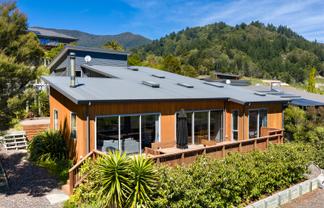 11 Bell Bird Rise, Picton