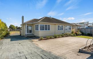 33 Beach Road, Richmond