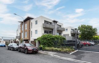 8/41 Waller Tce, Christchurch Central