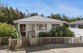 2/49 Lysander Crescent, Beach Haven