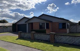 3 Commodore Avenue, Flagstaff