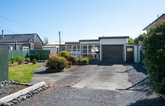 265 Clifton Road, Te Awanga