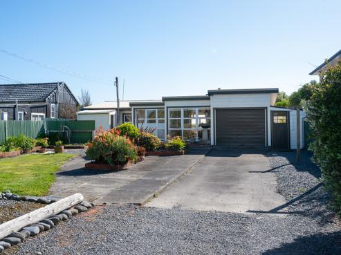 265 Clifton Road, Te Awanga