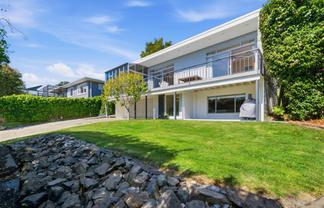 9 Middlebank Drive, Richmond