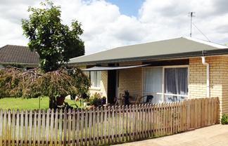 25B Kelvin Road, Papakura