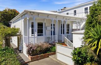 2 Oak Grove, Mount Cook