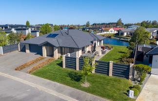 11 Torbay Avenue, Huntingdon