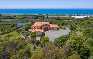 11 Kaimata Road, Bay View