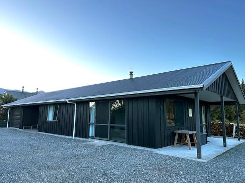 10 Opuka Place, Haast