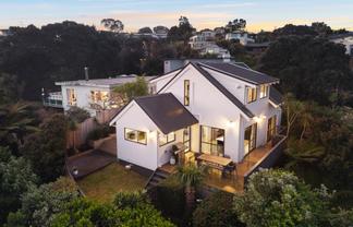 10B Parr Terrace, Castor Bay
