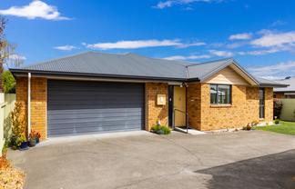 10A Brian Bary Street, Redwoodtown