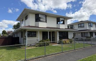 3 Apirana Avenue, Regent