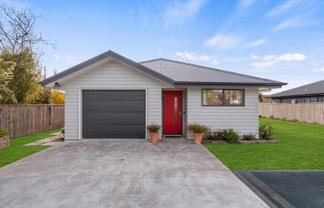 24B Kempton Street, Greytown