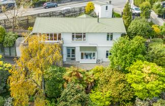 4 Hackthorne Road, Cashmere