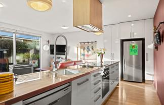 3/670 Ferry Road, Woolston